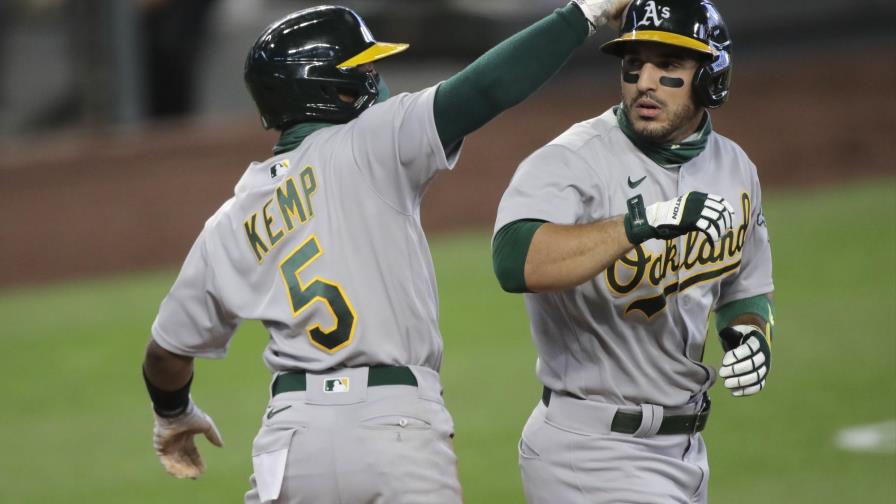 Laureano y Bassitt guían a Atléticos a triunfo sobre Seattle Laureano y Bassitt guían a Atléticos a triunfo sobre Seattle