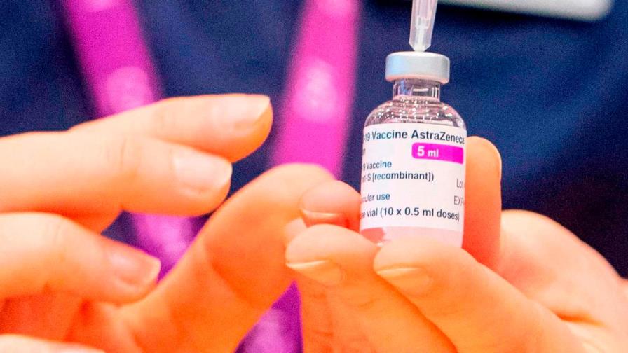 La vacuna de AstraZeneca no estaba lista desde 2018, es una foto manipulada