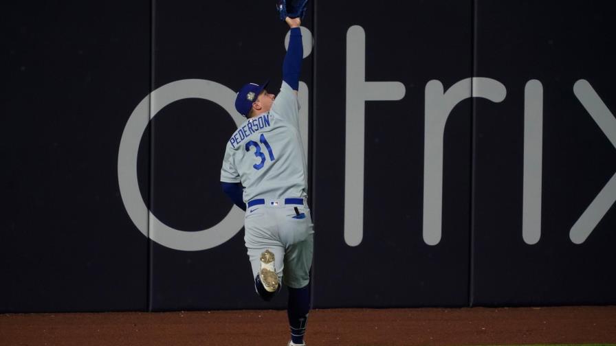 Dodgers derrotan a Rays y están a un triunfo del título