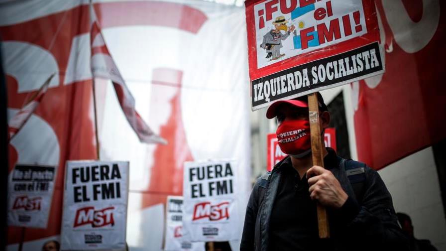 El FMI urge a Argentina a presentar “una agenda económica integral y creíble”