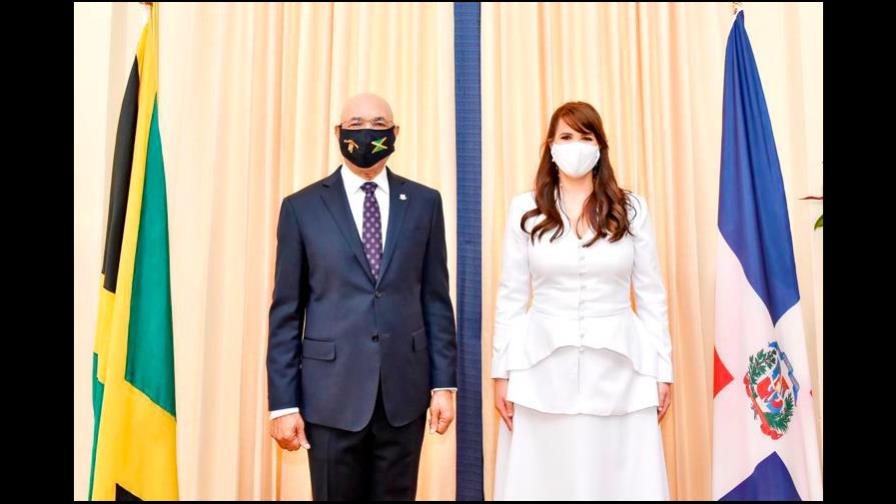 Nueva embajadora dominicana en Jamaica presenta sus cartas credenciales 