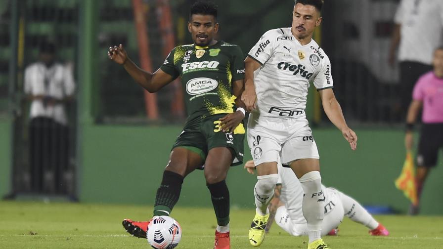 Copa Libertadores define grupos bajo amenaza de COVID-19