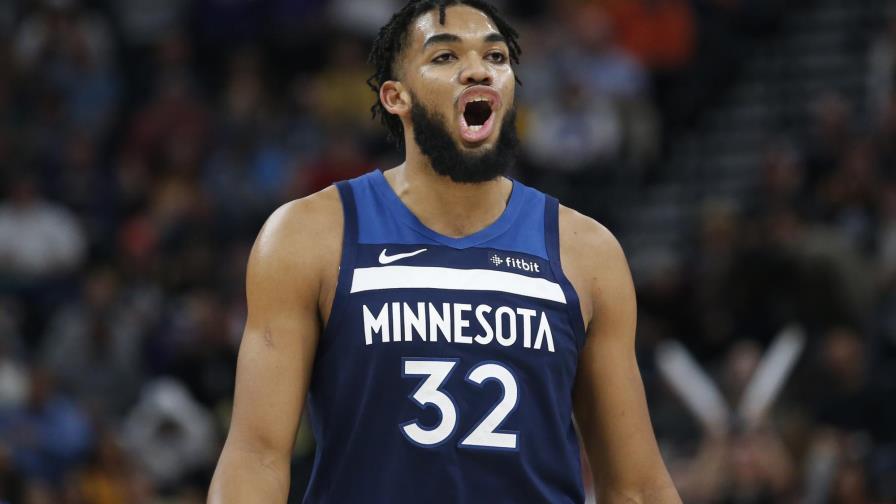 Towns atina 7 triples; Wolves derrotan a Jazz