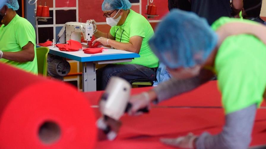 Los presos chilenos fabrican sus propias mascarillas contra el coronavirus