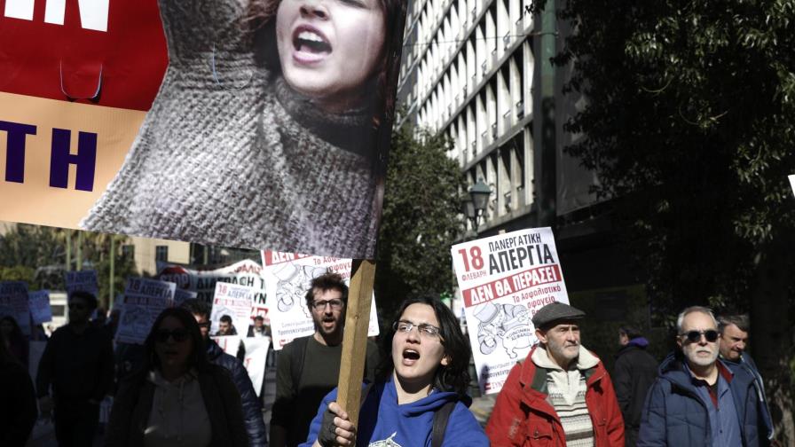 Huelga de 24 horas en Grecia paraliza transporte y servicios