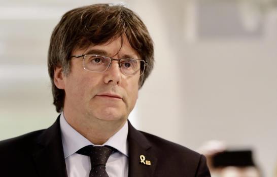 Manifestantes chocan con policía en centro de Barcelona