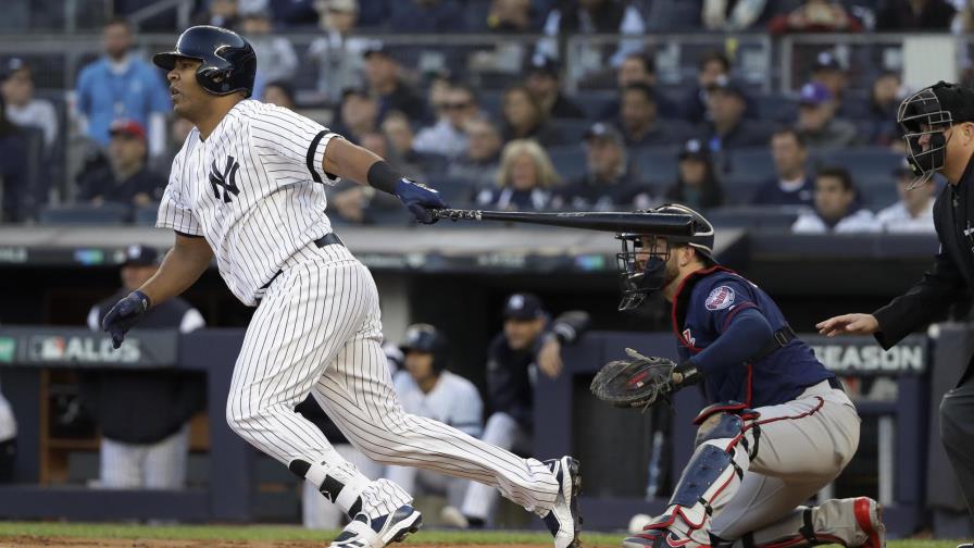 Edwin Encarnación jugará una campaña con Medias Blancas