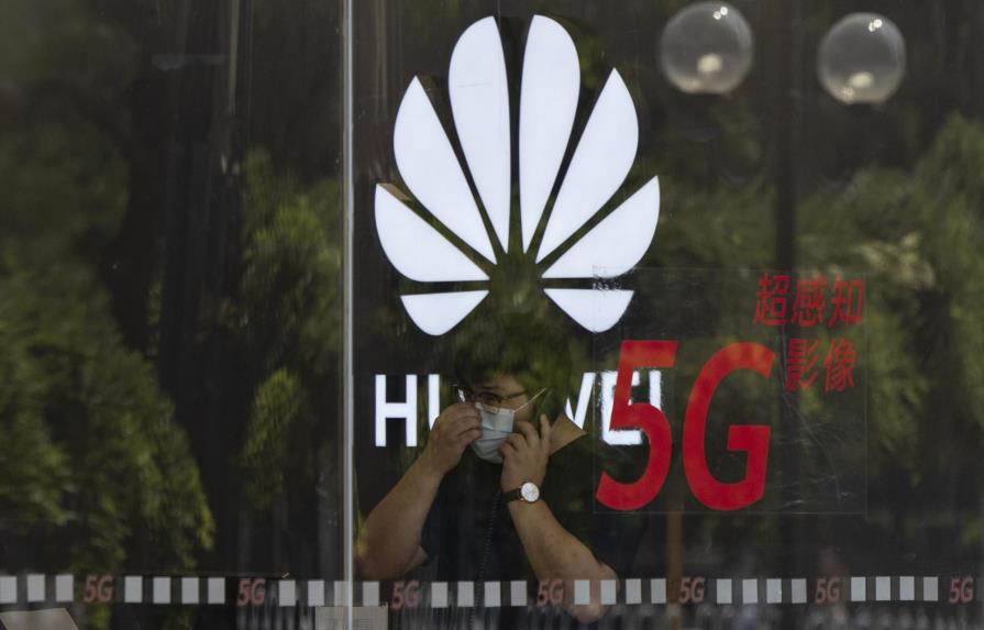 Gran Bretaña prohíbe equipos de Huawei para redes 5G