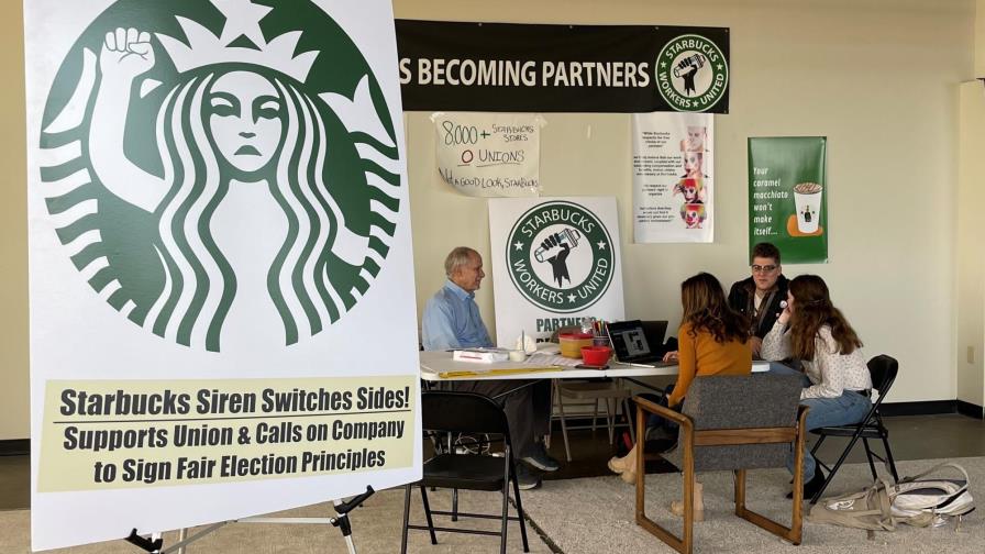 Empleados de un Starbucks en Buffalo acuerdan sindicalizarse