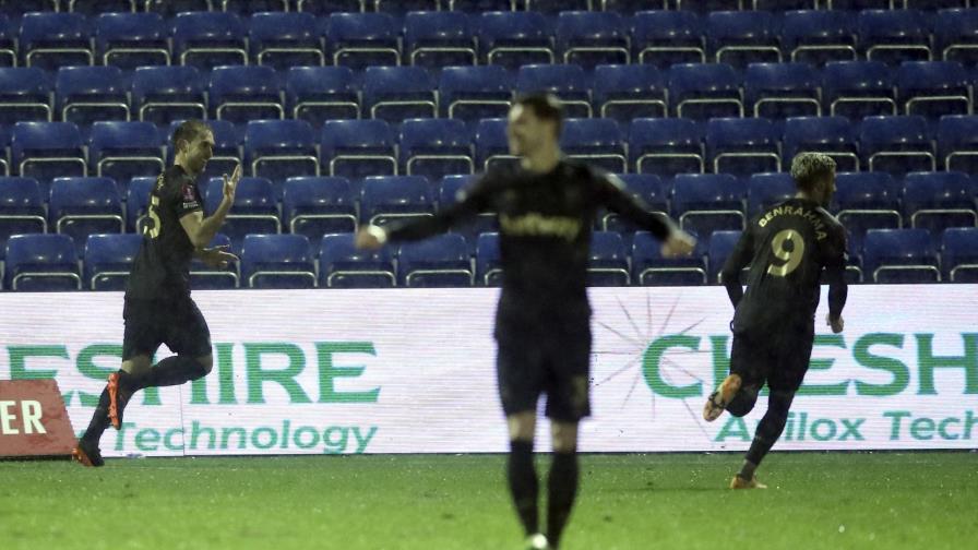West Ham sufre pero derrota 1-0 a Stockport en la Copa FA