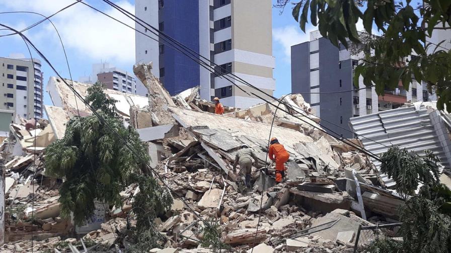 Se derrumba edificio en Brasil; muere una persona