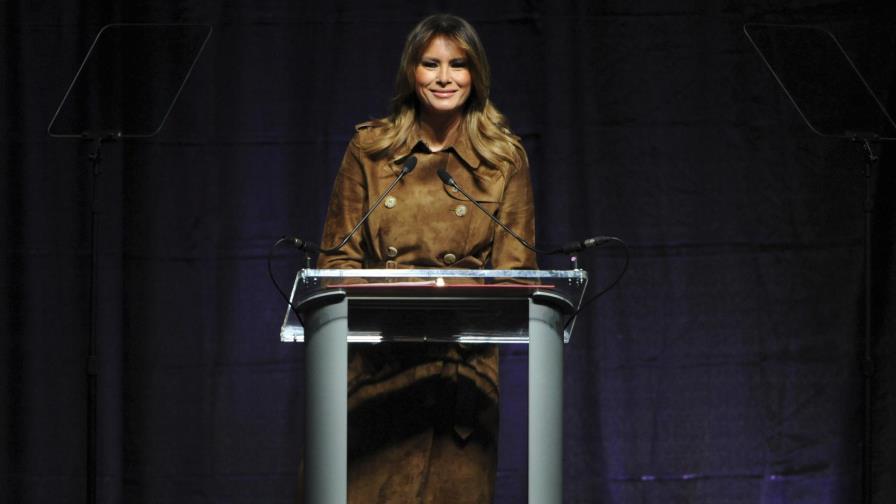 Melania Trump defiende a jóvenes que abuchearon en Baltimore Melania Trump defiende a jóvenes que abuchearon en Baltimore