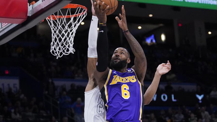 LeBron anota 33 y Lakers trituran a Thunder