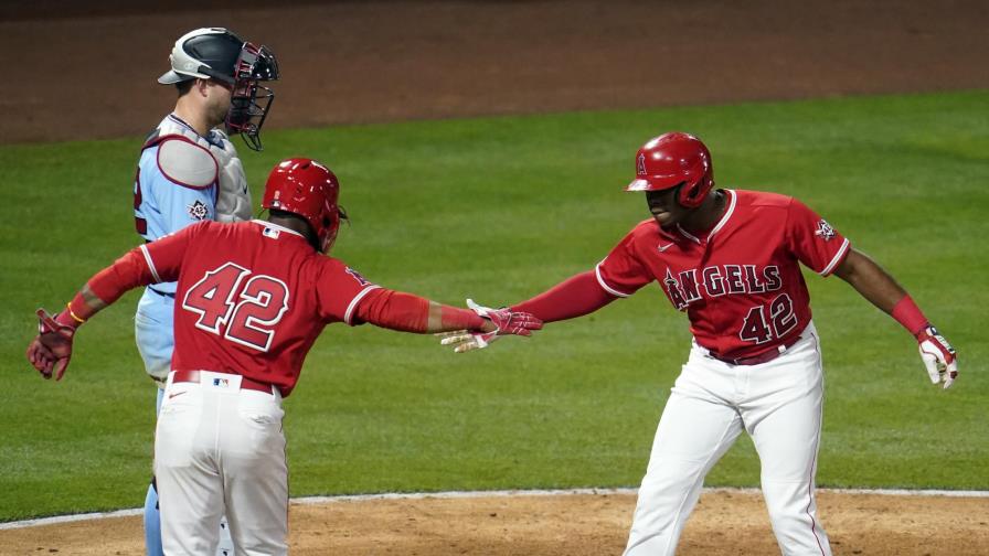 Grand slam de Justin Upton impulsa a Angelinos ante Mellizos