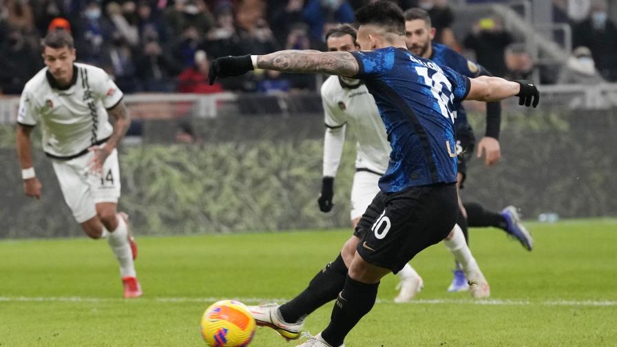 Con gol y asistencia de Martínez, Inter vence 2-0 a Spezia