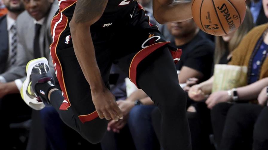 Blazers derrotan a Heat y amargan debut de Iguodala