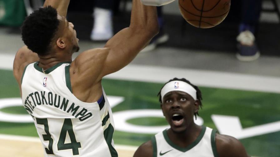 Bucks se llevan el duelo ante 76ers