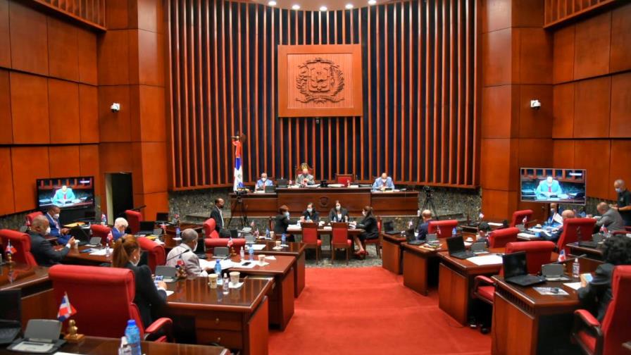 Senadores rechazan incluir en agenda proyecto que devuelve el 30% AFP a trabajadores 