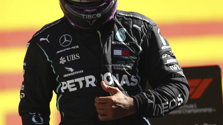 F1: Hamilton gana la pole para el GP de Toscana