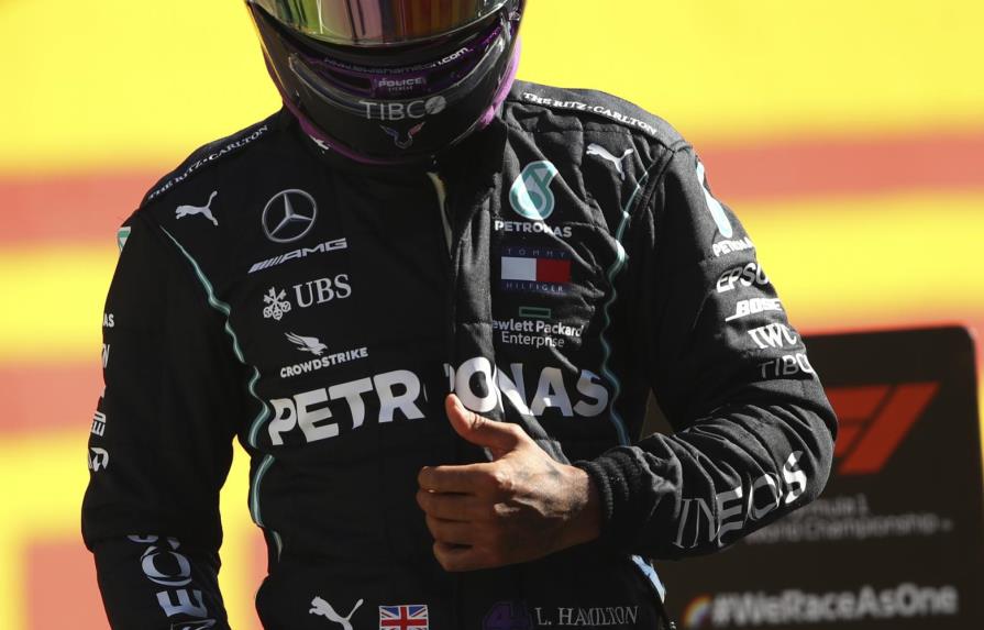 Lewis Hamilton gana la pole para el GP de Toscana