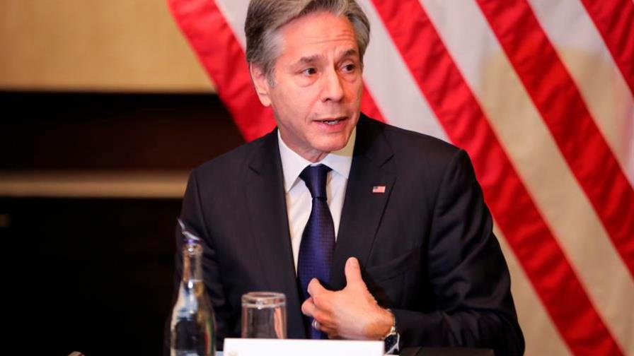 Blinken urge a los líderes militares de Sudán a reavivar la transición civil