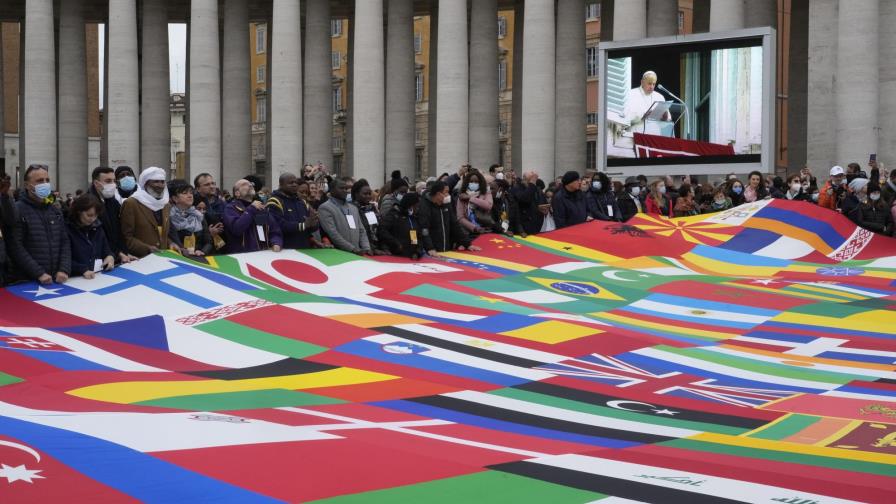 El papa expresa dolor y tristeza por muerte de migrantes