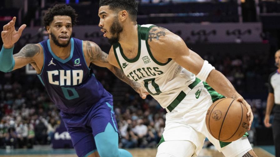 Tatum conduce a los Celtics a triunfo sobre Hornets Tatum conduce a los Celtics a triunfo sobre Hornets