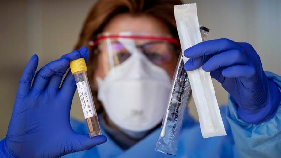 Dos laboratorios de EE.UU. dicen que pueden procesar 300.000 test por semana Dos laboratorios de EE.UU. dicen que pueden procesar 300.000 test por semana