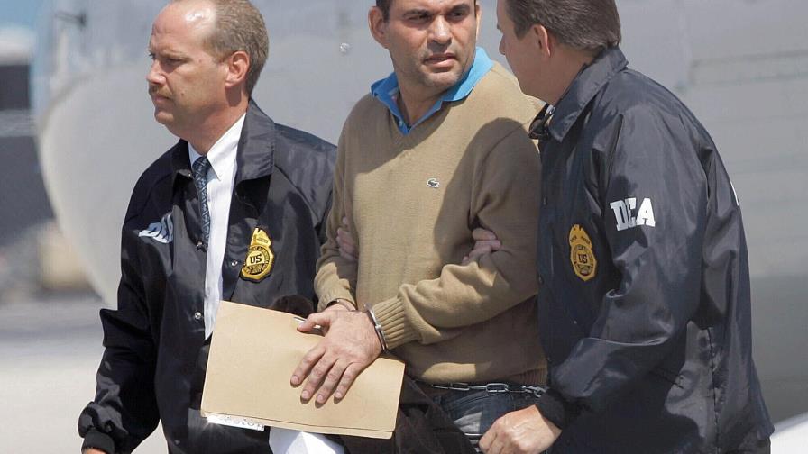 EEUU deportaría a exparamilitar colombiano a Italia EEUU deportaría a exparamilitar colombiano a Italia