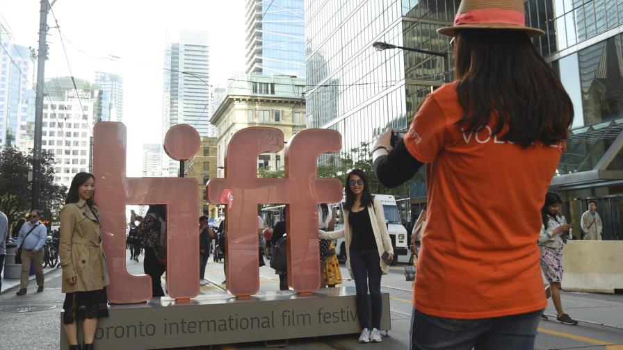 Festival de Cine de Toronto planea alfombras rojas virtuales