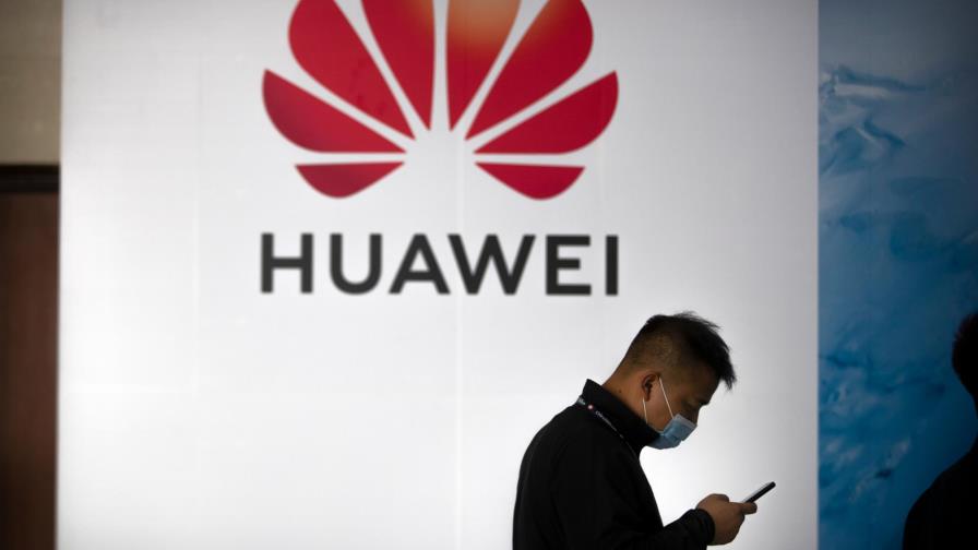 Huawei registra aumento de ventas afectado por virus, EEUU