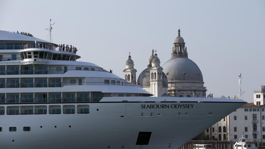 Los cruceros grandes ya no podrán navegar dentro de Venecia
