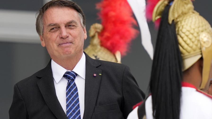 Informe recomienda acusar a Bolsonaro por respuesta a COVID Informe recomienda acusar a Bolsonaro por respuesta a COVID