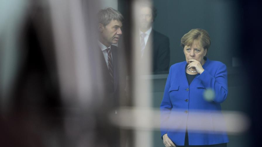 Alemania acoge una cumbre para detener los combates en Libia
