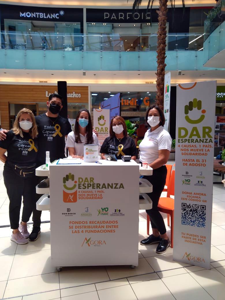 Uno de los stands de “Dar Esperanza”, ubicado en Ágora Mall.