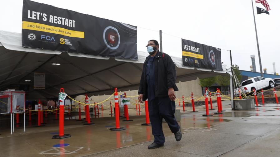 Estados Unidos inicia reapertura de industria automotriz