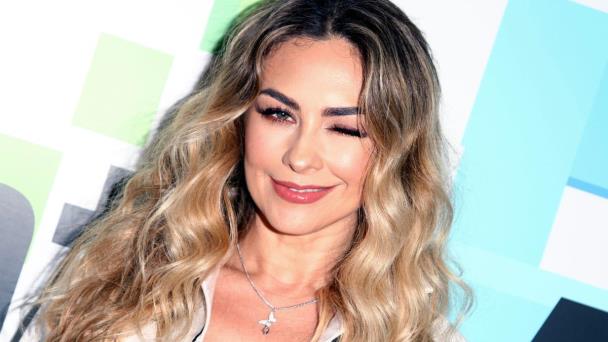 El desnudo integral de Aracely Arámbula para recibir el año