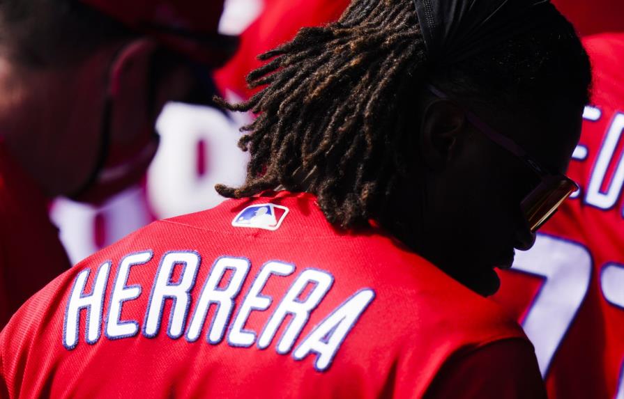 Odúbel Herrera disputa primer juego desde su arresto