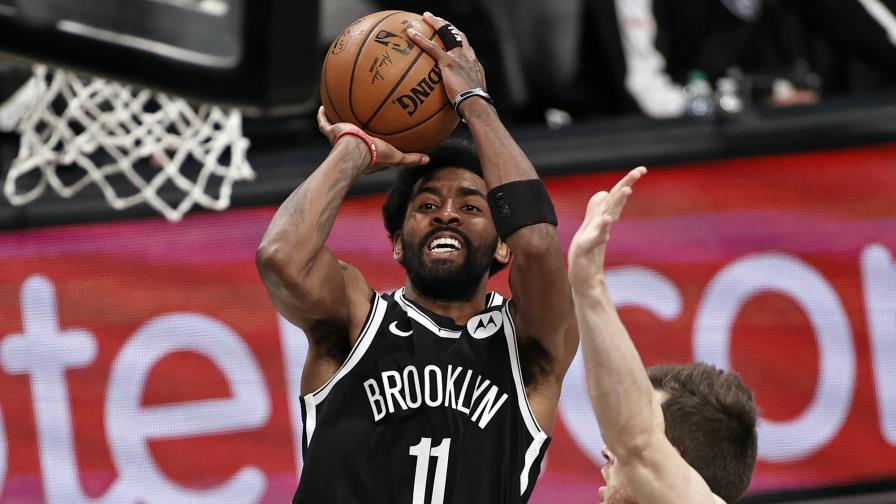 Irving sigue sin entrenar con los Nets