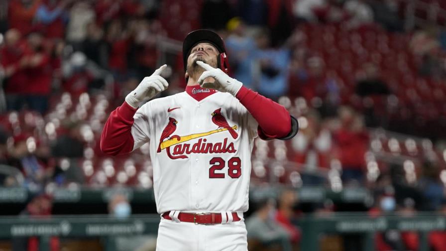 Cardenales apalean a Strasburg y a Nacionales
