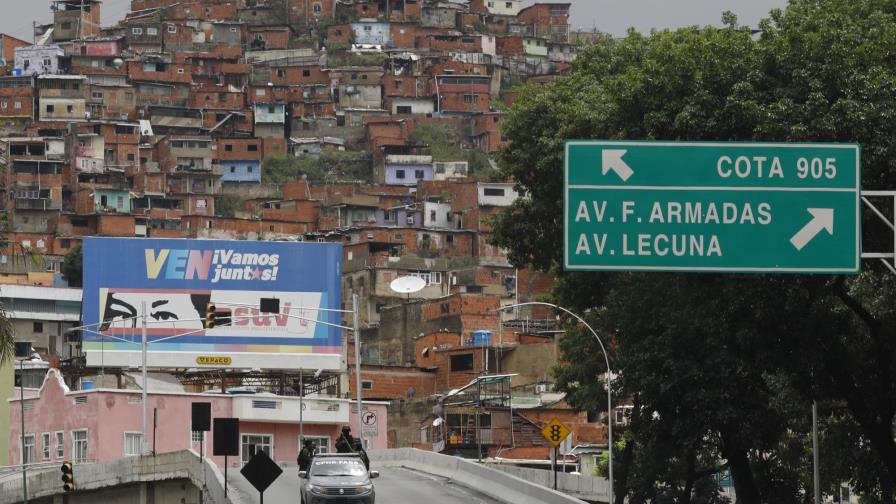 Gobierno de Maduro denuncia complot para asesinarlo