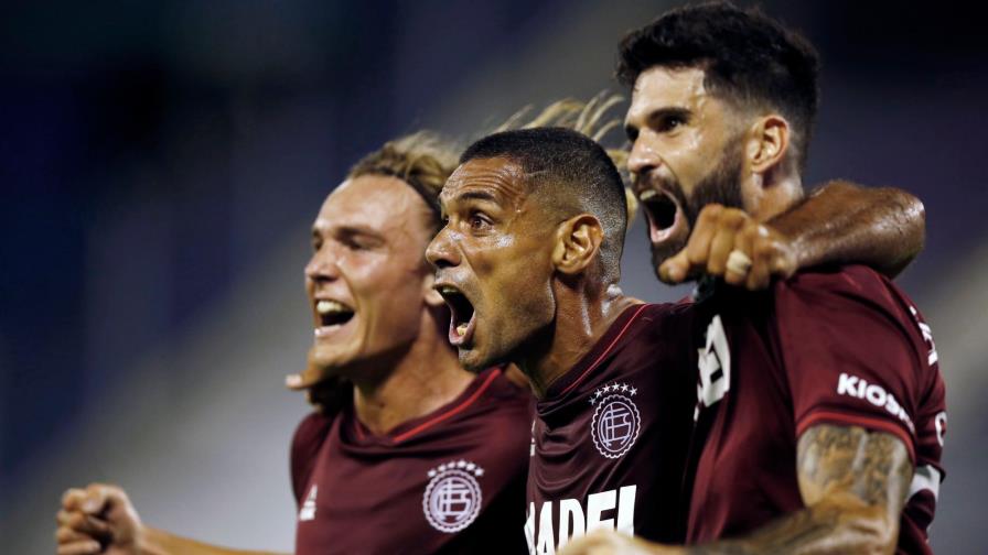 Lanús gana en casa de Vélez; se acerca a final