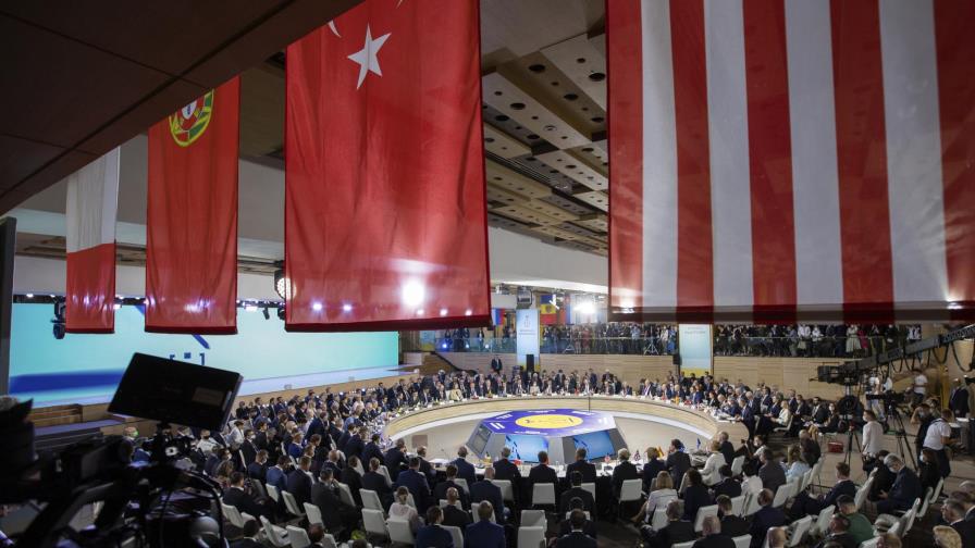 Ucrania promete hacer todo por recuperar península de Crimea