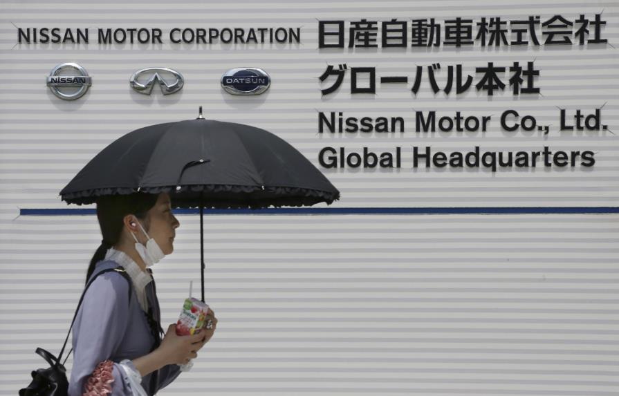 Nissan cerrará fábricas en Barcelona, elimina 3.000 empleos