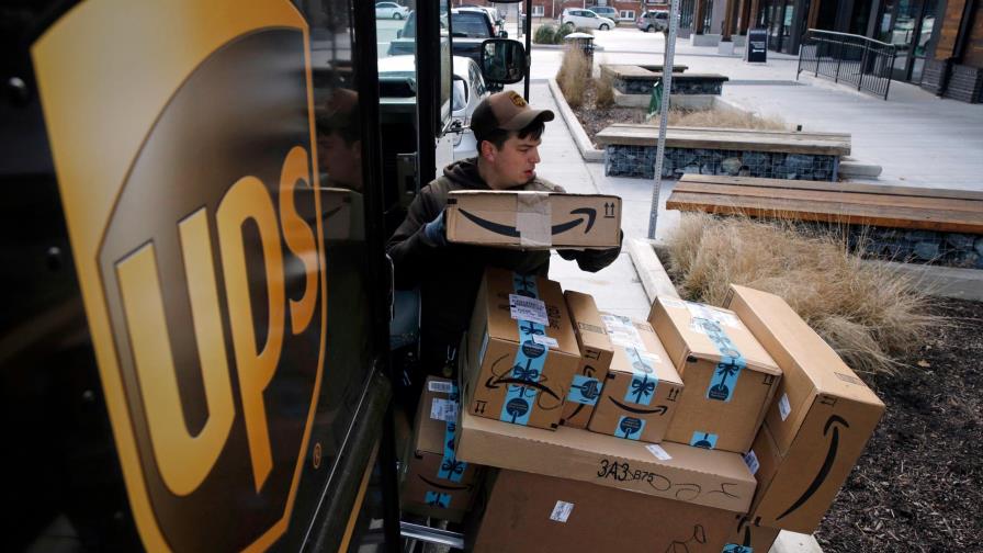 UPS planea contratar 100.000 empleados para época navideña