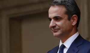 Primer ministro griego atribuye mortal colisi&oacute;n de trenes a tr&aacute;gico error humano