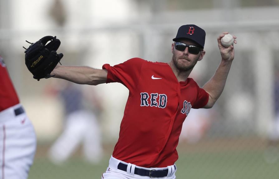 El as Chris Sale se somete a cirugía Tommy John