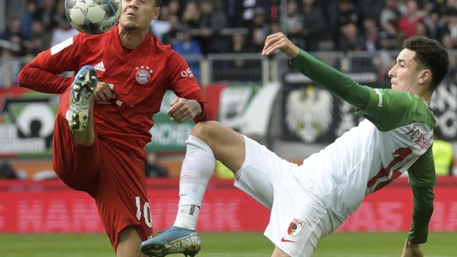 Venezolano Córdova amarga al Bayern en la agonía