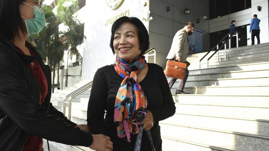 Tailandia: condena de 43 años de cárcel por insultar al rey