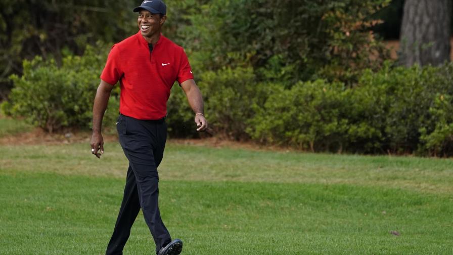 A Woods le resta un torneo en el año... con su hijo